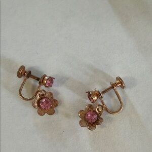Vintage Elegant Pink Flower Clip-on Earrings